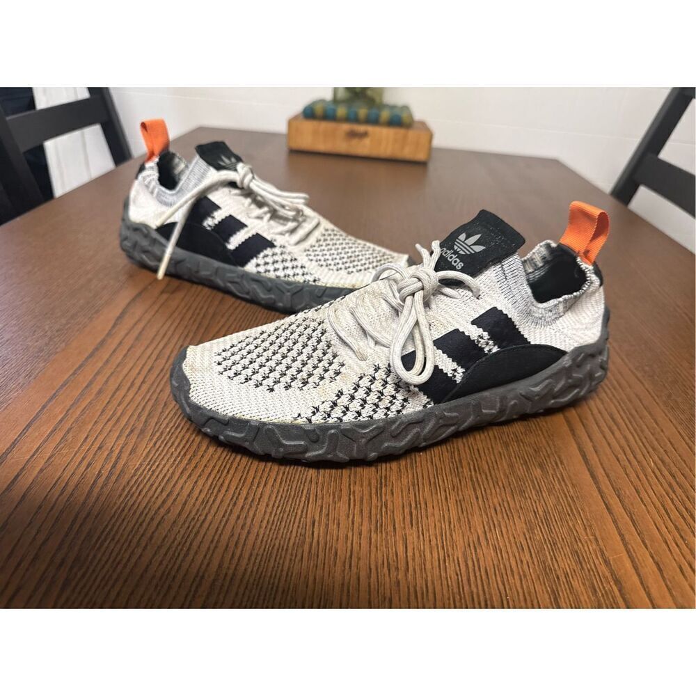 ADIDAS F22 used sneakers size 9